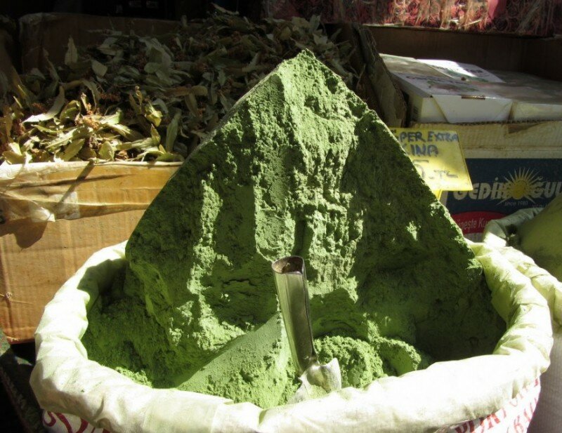 Henna (Lawsonia inermis)